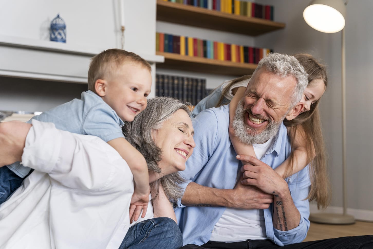 ¿Cómo asegurar sus bienes a sus hijos en vida? Fideicomiso y usufructo vitalicio como alternativas en Colombia